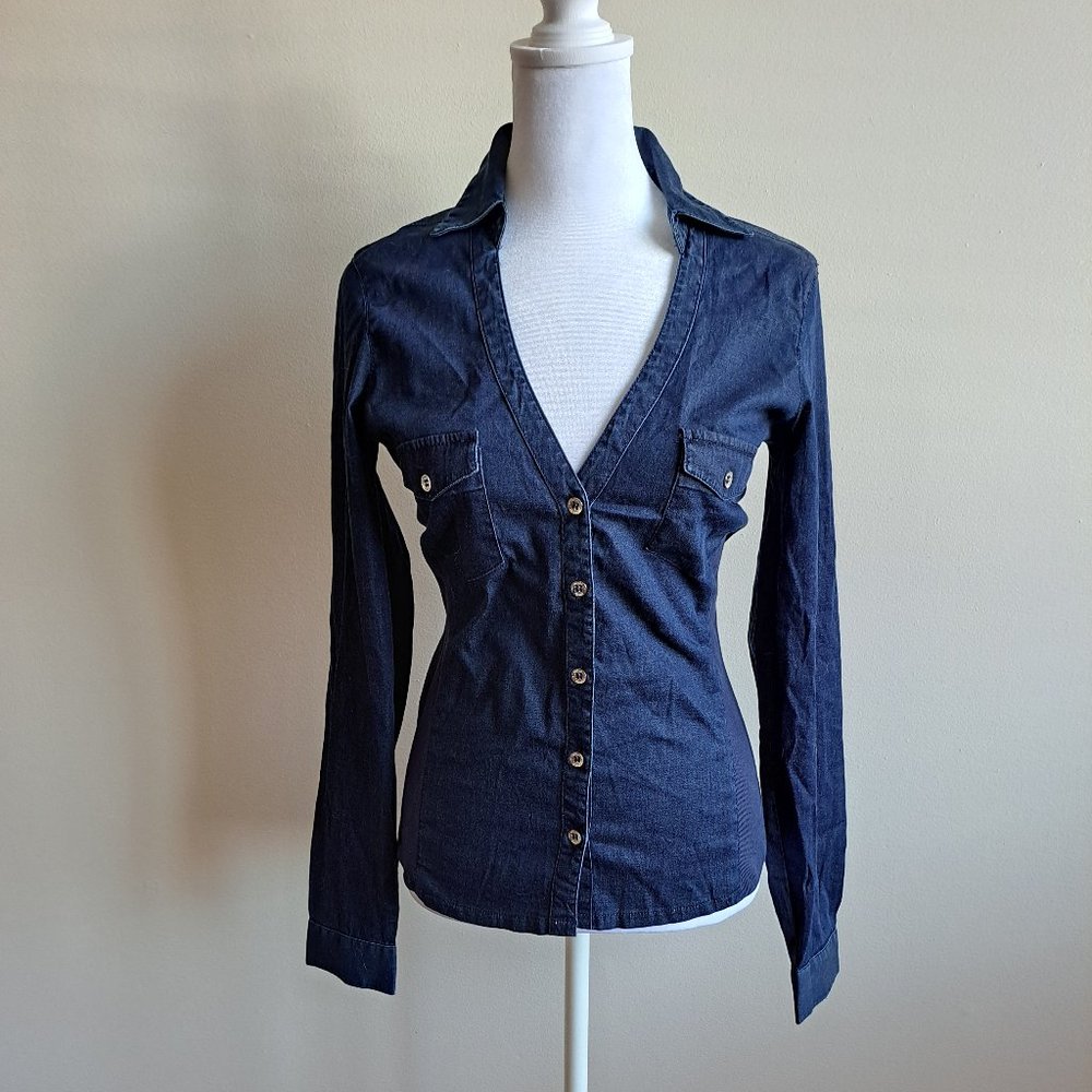 Guess Women's Blue Demin V Neck Button down Shirt Top Size S